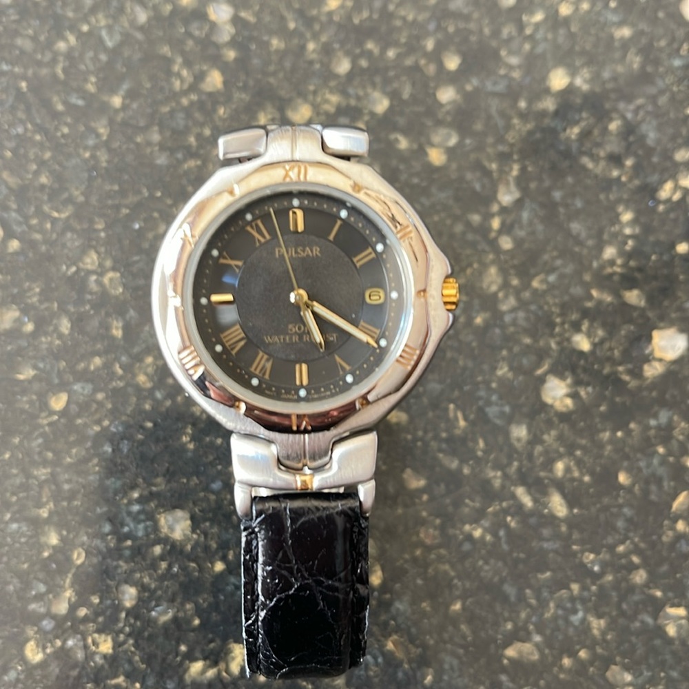 Mens PULSAR Watch